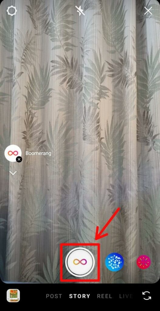 boomerang gif icon on instagram story